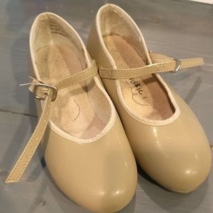 Tan tap shoes size 1